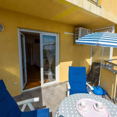 Apartman Studio In Xvii *